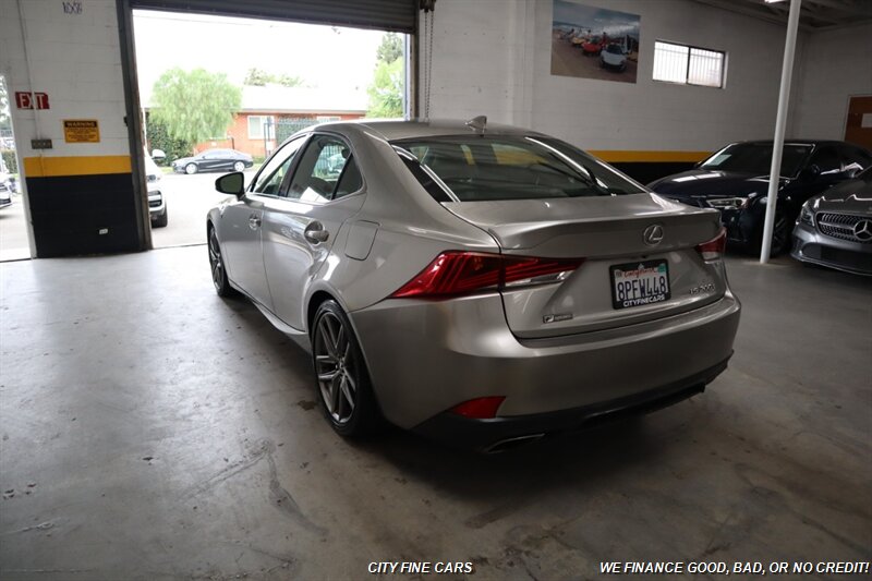 2017 Lexus IS 200t - Photo 8 - Panorama City, CA 91402