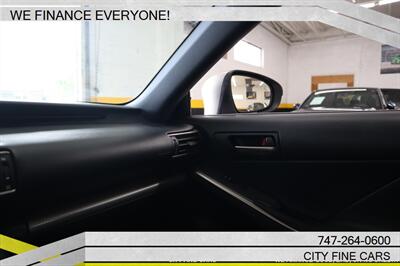 2017 Lexus IS 200t - Photo 26 - Panorama City, CA 91402