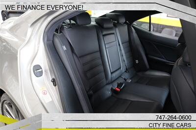 2017 Lexus IS 200t - Photo 32 - Panorama City, CA 91402