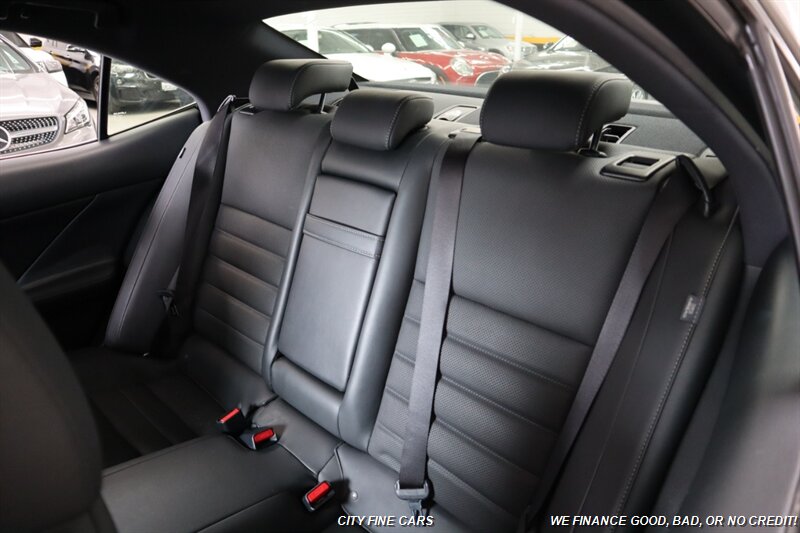 2017 Lexus IS 200t - Photo 30 - Panorama City, CA 91402