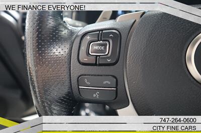 2017 Lexus IS 200t - Photo 16 - Panorama City, CA 91402