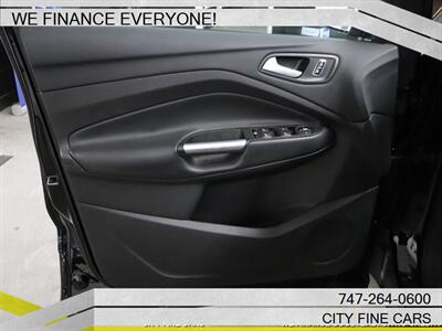 2016 Ford Escape SE   - Photo 14 - Panorama City, CA 91402
