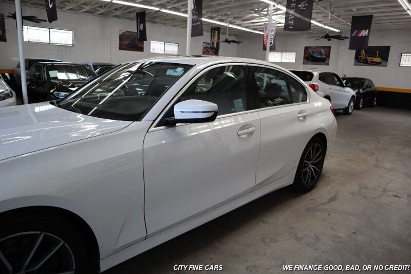 2019 BMW 330i - Photo 5 - Panorama City, CA 91402