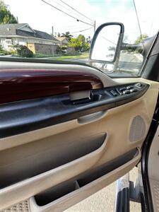 2005 Ford F-350 Lariat   - Photo 9 - Panorama City, CA 91402