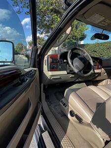 2005 Ford F-350 Lariat   - Photo 10 - Panorama City, CA 91402