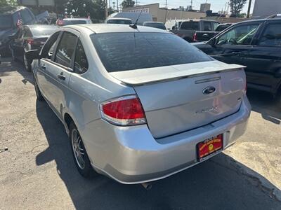 2011 Ford Focus SE - Photo 7 - Panorama City, CA 91402