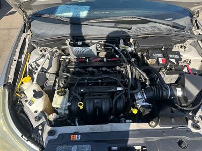2011 Ford Focus SE - Photo 14 - Panorama City, CA 91402