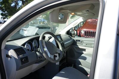 2010 Dodge Grand Caravan SE - Photo 14 - Panorama City, CA 91402