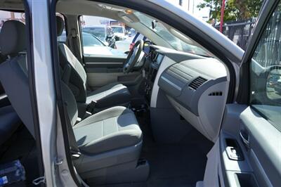2010 Dodge Grand Caravan SE - Photo 10 - Panorama City, CA 91402