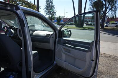 2010 Dodge Grand Caravan SE - Photo 9 - Panorama City, CA 91402