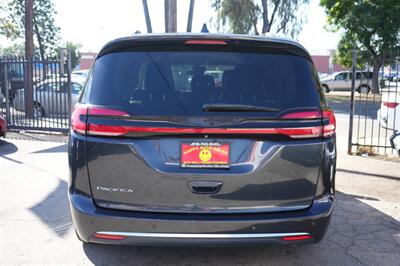 2021 Chrysler Pacifica Touring L   - Photo 6 - Panorama City, CA 91402