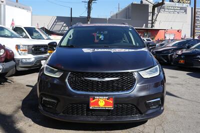 2021 Chrysler Pacifica Touring L   - Photo 2 - Panorama City, CA 91402