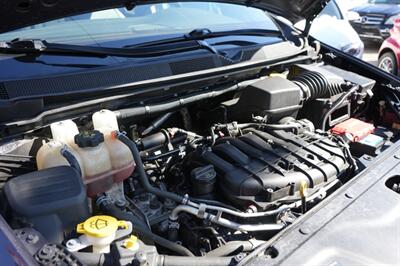 2021 Chrysler Pacifica Touring L   - Photo 32 - Panorama City, CA 91402