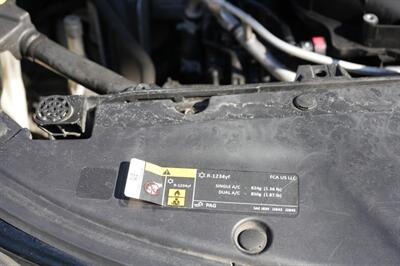 2021 Chrysler Pacifica Touring L   - Photo 31 - Panorama City, CA 91402