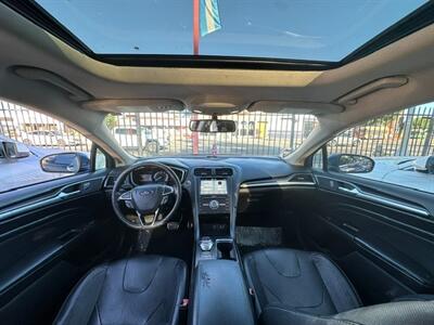 2018 Ford Fusion Titanium   - Photo 16 - Panorama City, CA 91402