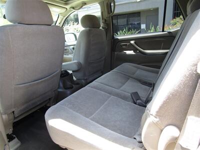 2003 Toyota Sequoia SR5   - Photo 13 - Panorama City, CA 91402