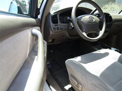 2003 Toyota Sequoia SR5   - Photo 15 - Panorama City, CA 91402