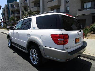 2003 Toyota Sequoia SR5   - Photo 7 - Panorama City, CA 91402