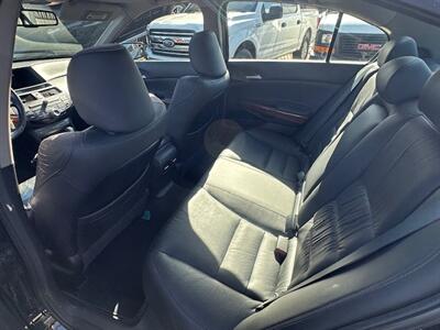 2011 Honda Accord EX-L V6 w/Navi - Photo 14 - Panorama City, CA 91402