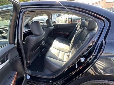 2011 Honda Accord EX-L V6 w/Navi - Photo 10 - Panorama City, CA 91402