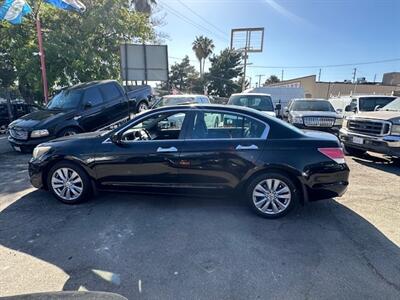 2011 Honda Accord EX-L V6 w/Navi - Photo 8 - Panorama City, CA 91402