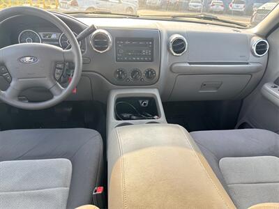 2005 Ford Expedition XLT   - Photo 14 - North Hills, CA 91343