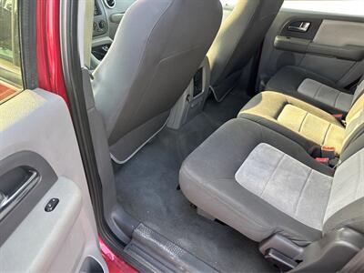 2005 Ford Expedition XLT   - Photo 15 - North Hills, CA 91343