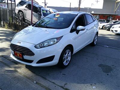 2015 Ford Fiesta SE  