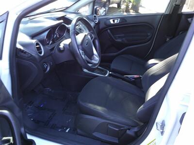 2015 Ford Fiesta SE   - Photo 9 - Panorama City, CA 91402