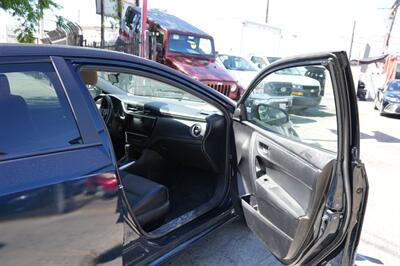 2018 Toyota Corolla SE   - Photo 20 - Panorama City, CA 91402