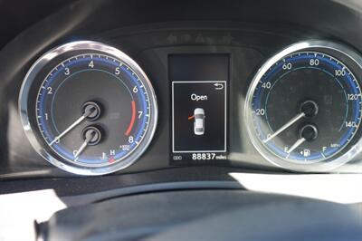 2018 Toyota Corolla SE   - Photo 25 - Panorama City, CA 91402
