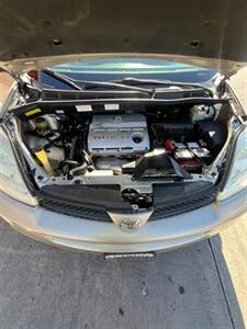 2004 Toyota Sienna LE 8 Passenger - Photo 20 - Panorama City, CA 91402