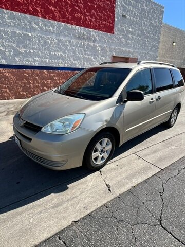 2004 Toyota Sienna LE 8 Passenger   - Photo 1 - Panorama City, CA 91402