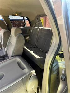 2004 Toyota Sienna LE 8 Passenger - Photo 14 - Panorama City, CA 91402