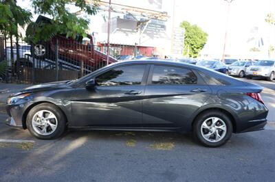 2021 Hyundai ELANTRA SE   - Photo 2 - Panorama City, CA 91402
