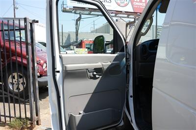 2006 Ford E-350 SD   - Photo 16 - Panorama City, CA 91402