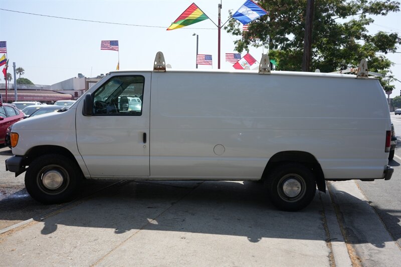 2006 Ford E-350 SD  