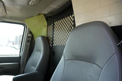 2006 Ford E-350 SD   - Photo 18 - Panorama City, CA 91402