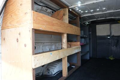 2006 Ford E-350 SD   - Photo 8 - Panorama City, CA 91402