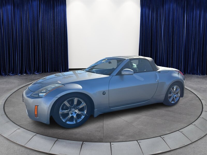 2004 Nissan 350Z Touring - Photo 1 - North Hills, CA 91343