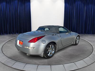 2004 Nissan 350Z Touring - Photo 5 - North Hills, CA 91343
