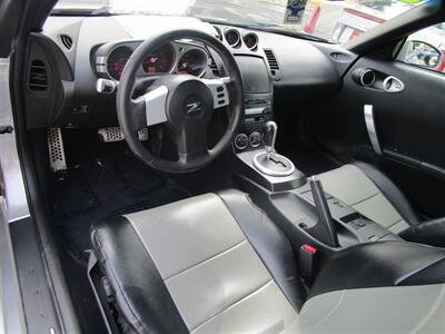 2004 Nissan 350Z Touring - Photo 11 - Panorama City, CA 91402
