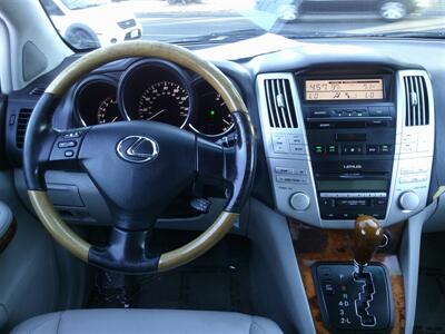 2005 Lexus RX   - Photo 16 - Panorama City, CA 91402