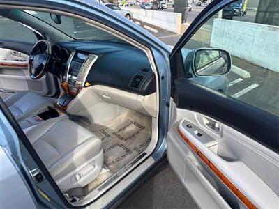 2005 Lexus RX   - Photo 21 - North Hills, CA 91343