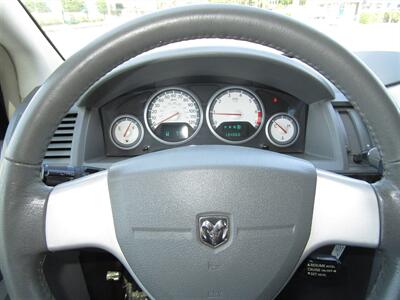 2010 Dodge Grand Caravan SXT   - Photo 12 - Panorama City, CA 91402