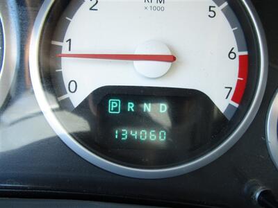 2010 Dodge Grand Caravan SXT   - Photo 13 - Panorama City, CA 91402