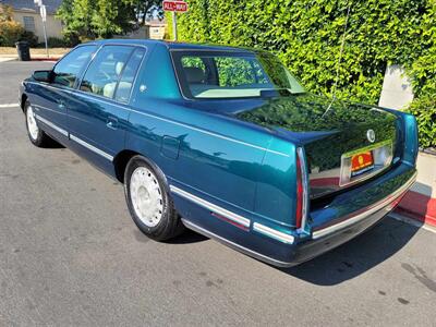 1997 Cadillac DeVille   - Photo 2 - Panorama City, CA 91402