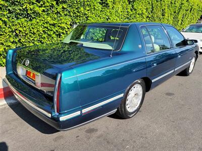 1997 Cadillac DeVille   - Photo 4 - Panorama City, CA 91402