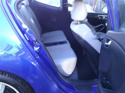2012 Hyundai VELOSTER - Photo 22 - North Hills, CA 91343