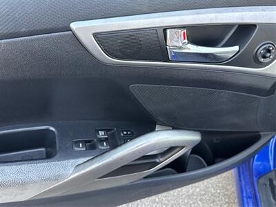 2012 Hyundai VELOSTER - Photo 38 - North Hills, CA 91343